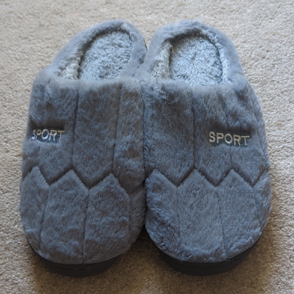 NWT TEMU Sport Gray Men's Slippers, Sz 9-10